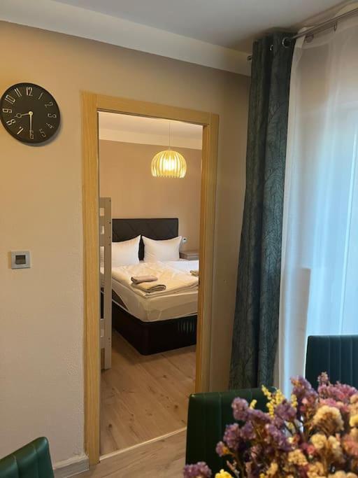 Villa Nadiya App Pool, Parking Торевьиа Экстерьер фото