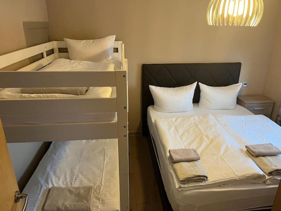 Villa Nadiya App Pool, Parking Торевьиа Экстерьер фото