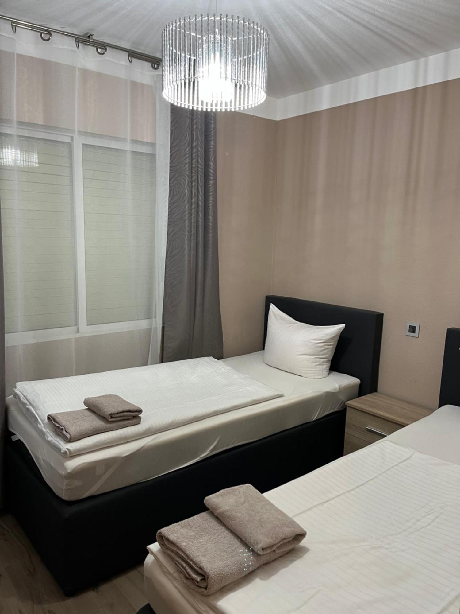 Villa Nadiya App Pool, Parking Торевьиа Экстерьер фото